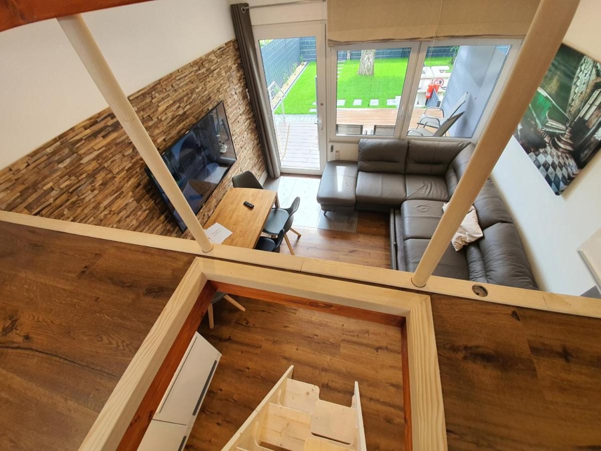 Ferienhaus Am See-2 Hungen Bagian luar foto