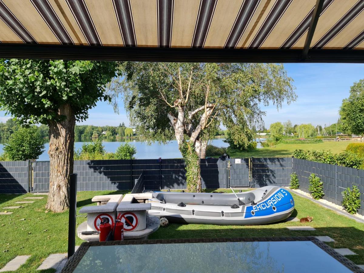 Ferienhaus Am See-2 Hungen Bagian luar foto